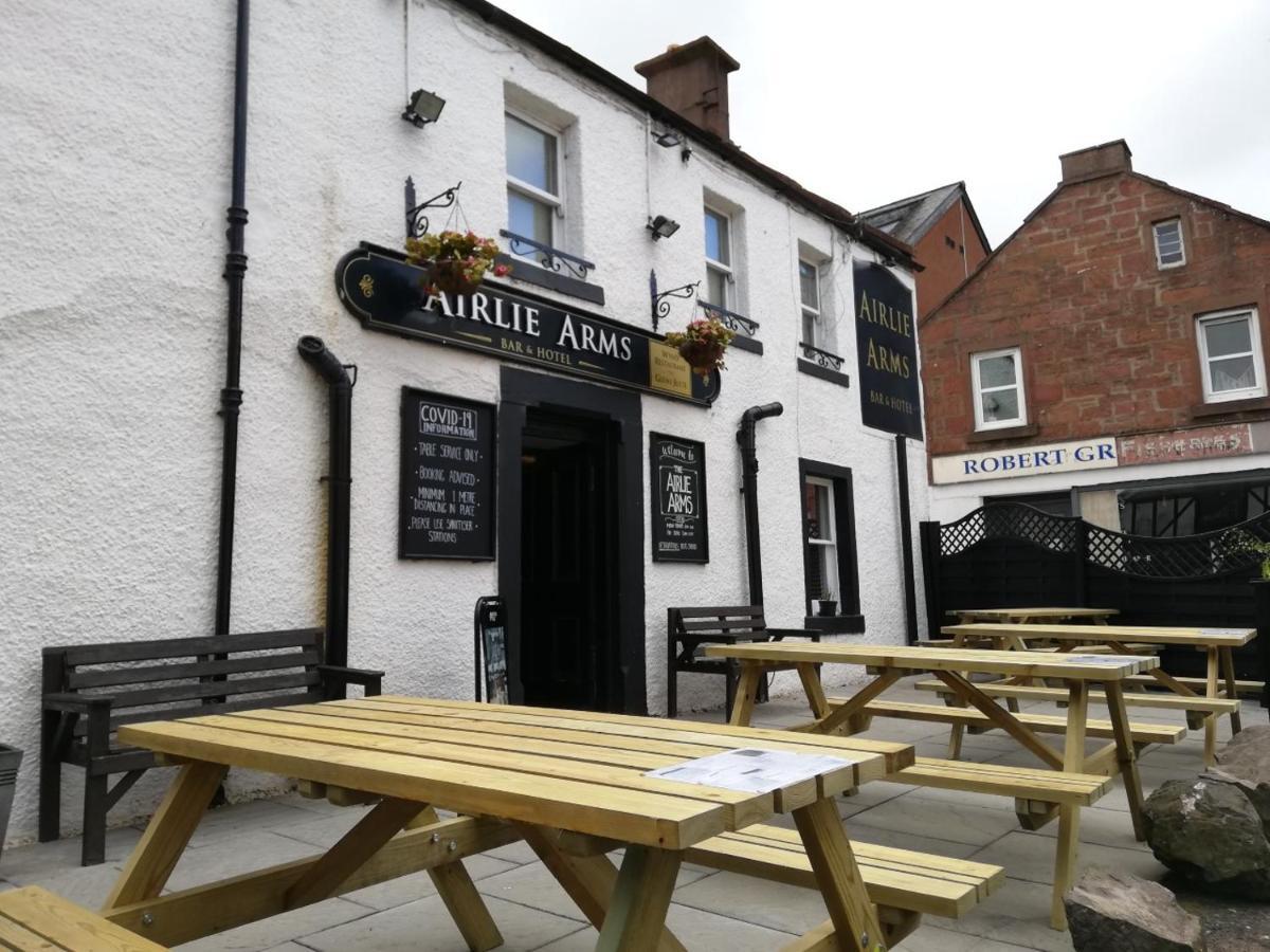 Airlie Arms Hotel Kirriemuir Exterior foto