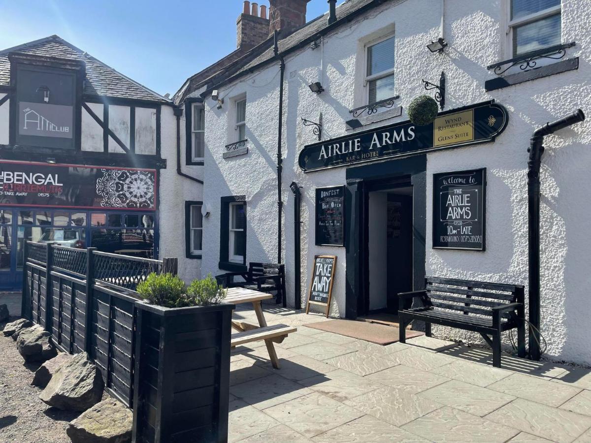 Airlie Arms Hotel Kirriemuir Exterior foto