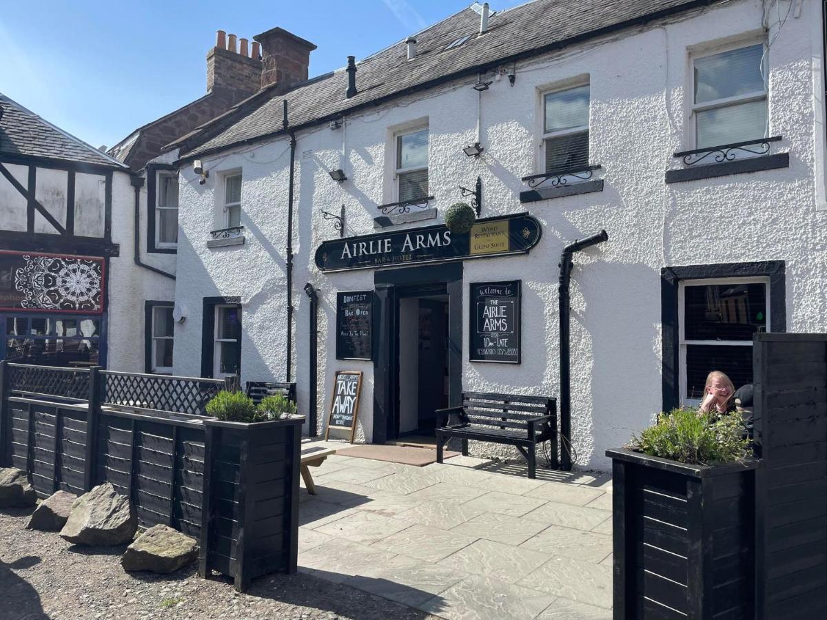 Airlie Arms Hotel Kirriemuir Exterior foto